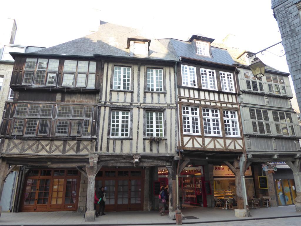 Appartement Des Remparts Динан Экстерьер фото