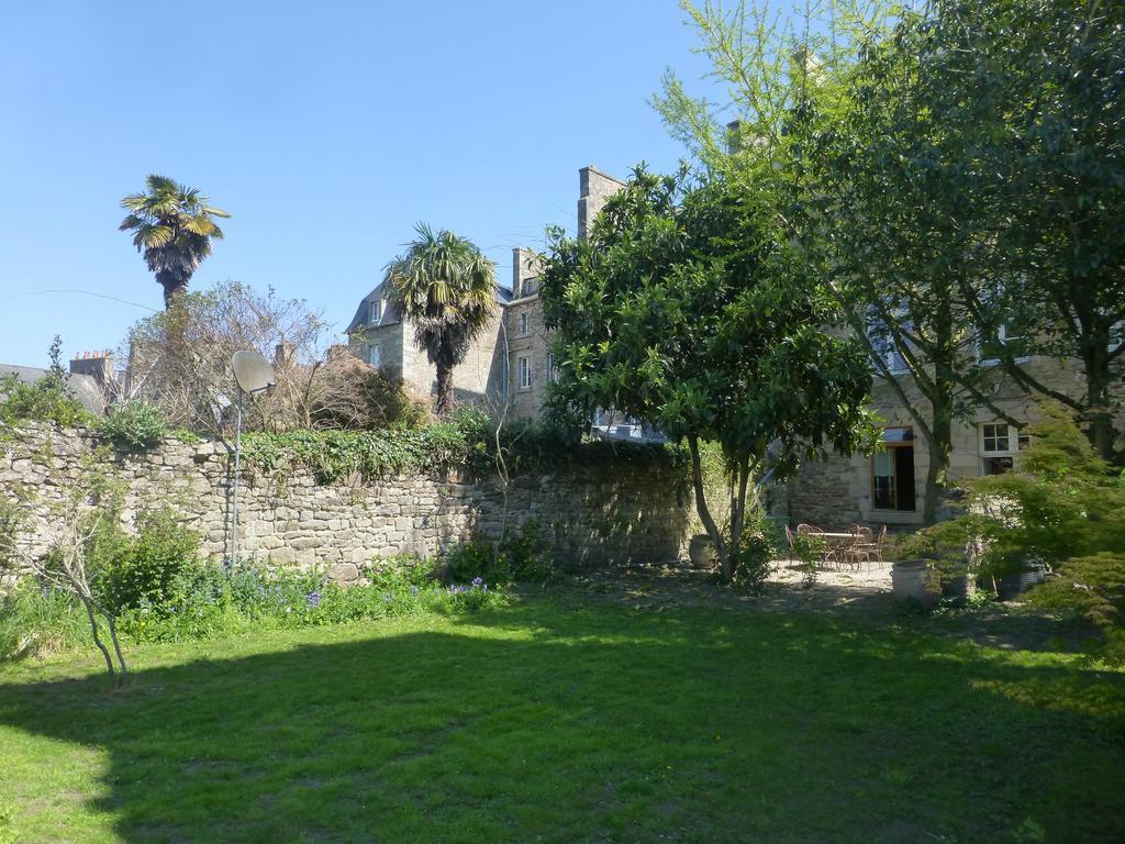 Appartement Des Remparts Динан Экстерьер фото